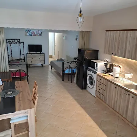 Siesta House * Néa Péramos